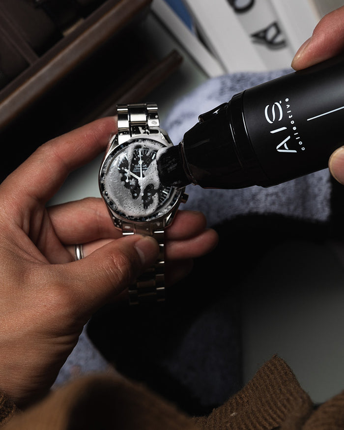 Clean Digital Watch Window Watch Cleaner